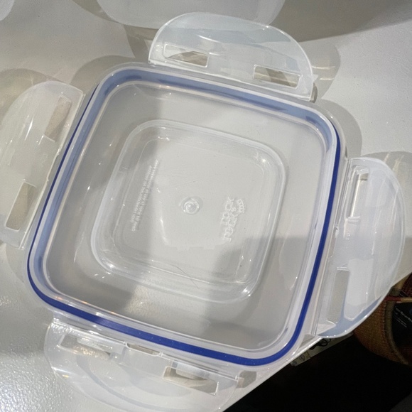 Lock&Lock Containers - Picture 5 of 5